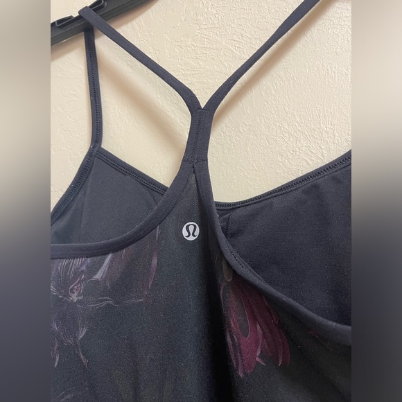 Lululemon Tank Top Size 6 - Picture 5 of 5